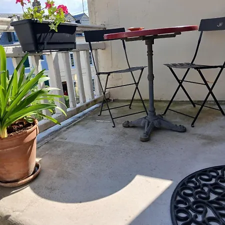 La Mariniere Au 5 アパート
